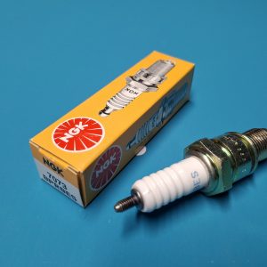 NGK BPR8ES Zündkerze Neu