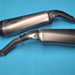 BMW K 1600GT, BMW K 1600GTL BMW HP Sportschalldämpfer Auspuff Akrapovic 77118356997, 77118356996