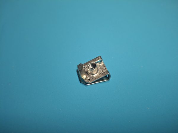 Clips C-Clip Mutter selbstsichernd M5 Befestigung Original 46638532314