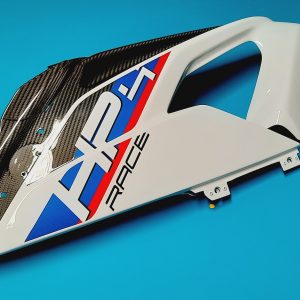 BMW HP4 Race K60 Carbon Seitenverkleidung links Seitenteil vorne Original Neu