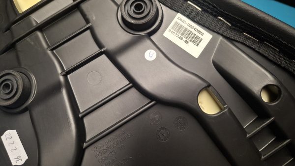 Fahrersitz schwarz Original 52539457328 Neu – Bild 5