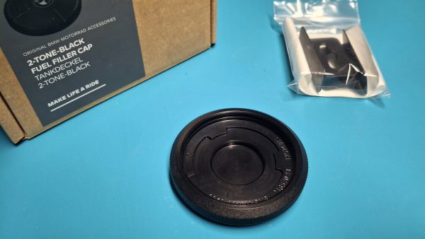Tankdeckel schwarz RSD Original 77352465702 – Bild 3