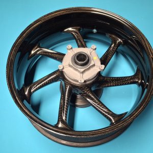 BMW M1000RR K66 Carbon Felge hinten Original 36315A69A71