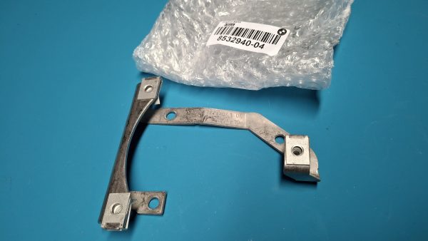 Halter hinten Motorschutz Original 11848532940 Neu – Bild 2