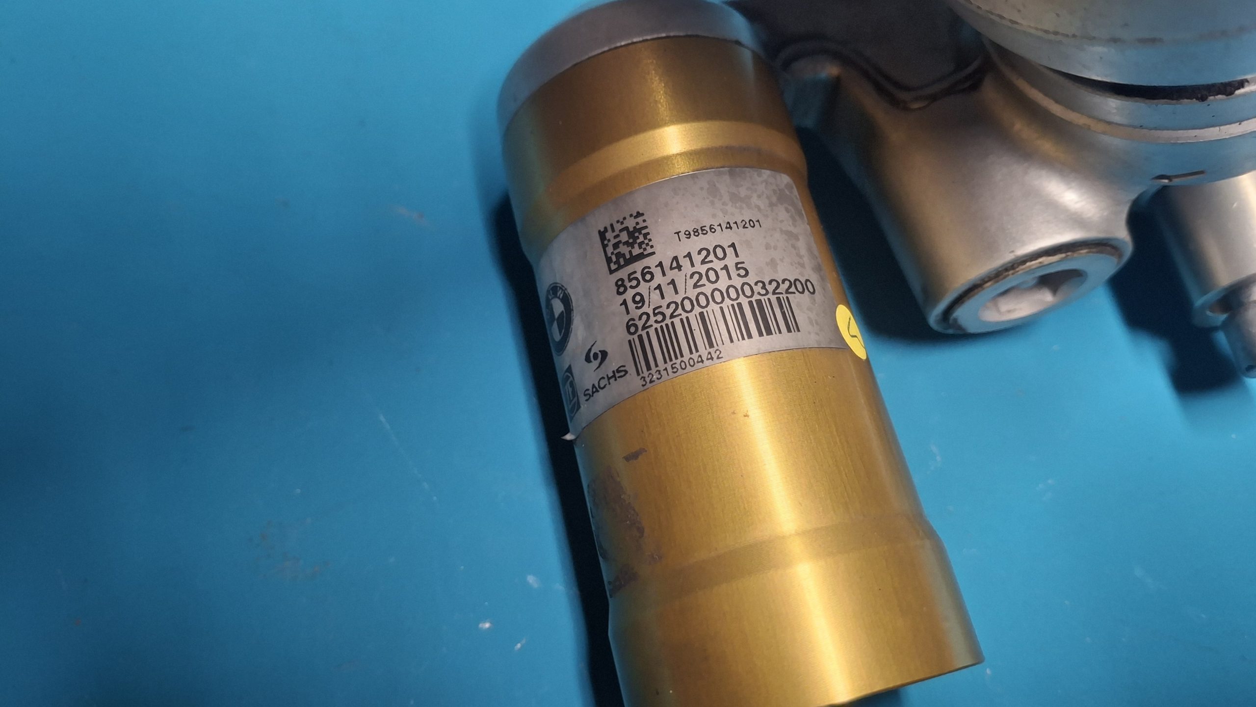 Federbein Stoßdämpfer 2015-2018 Original 8561412, 33548561412 – Bild 4