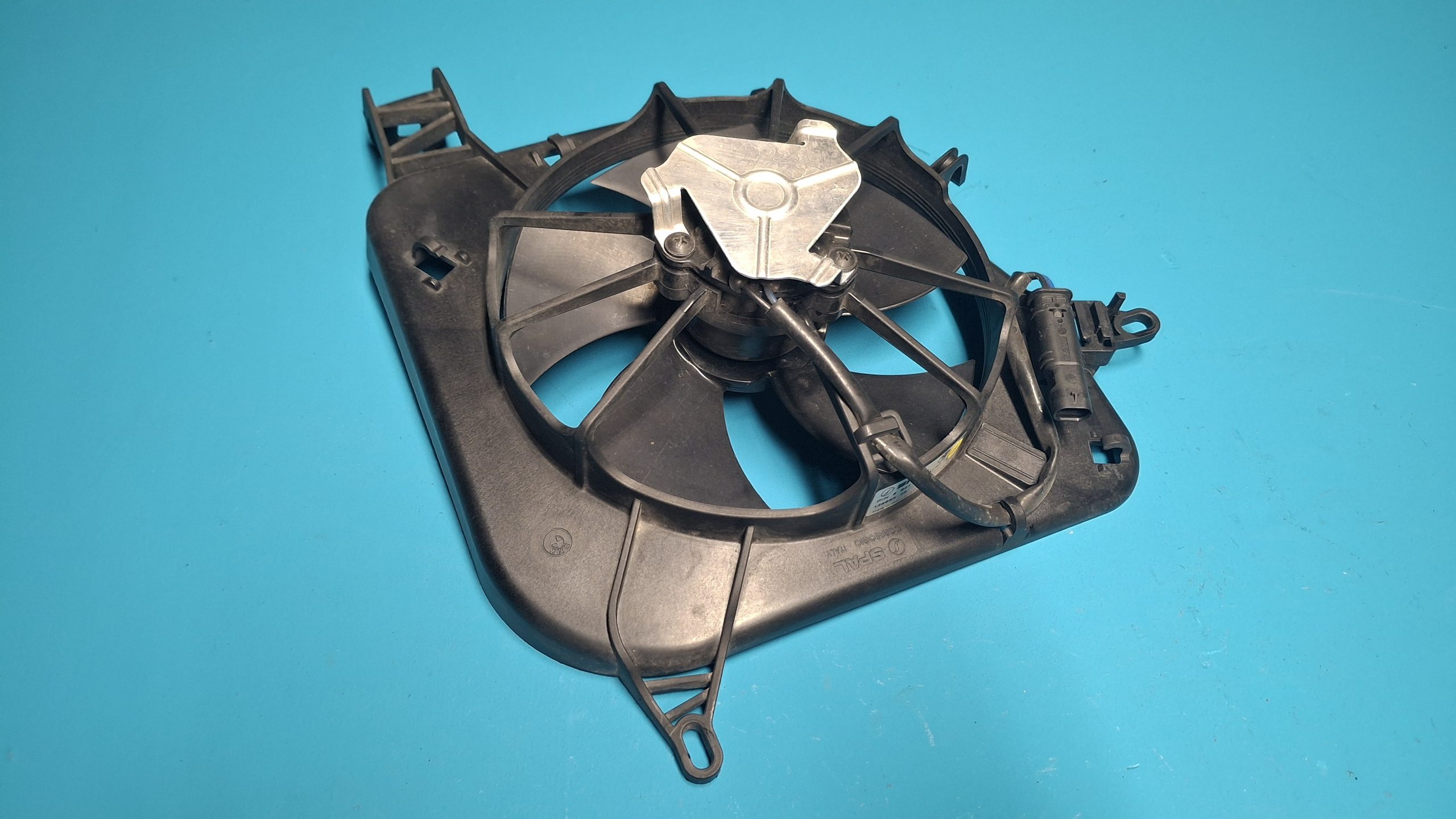 Lüfter Wasserkühler Kühlerlüfter Original 17408541622