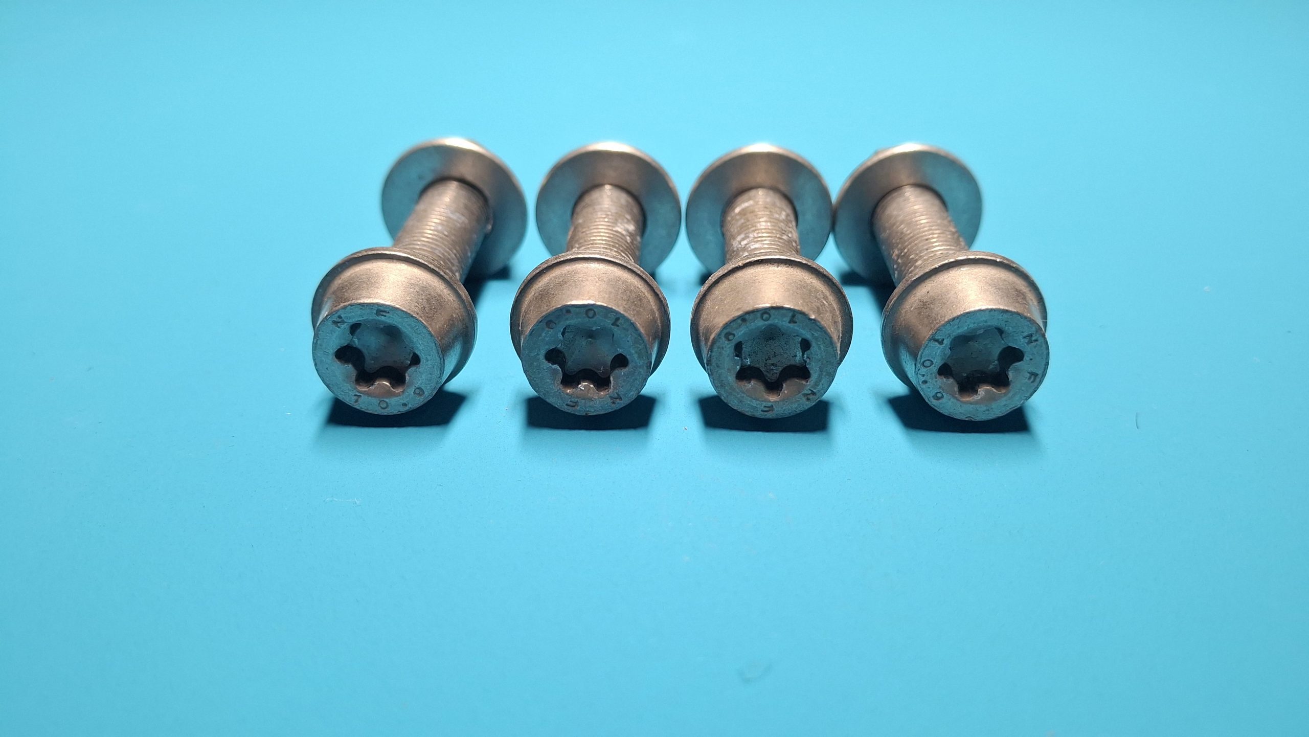 Heckrahmen Schrauben 2009-2018 Original 46517726490 – Bild 2