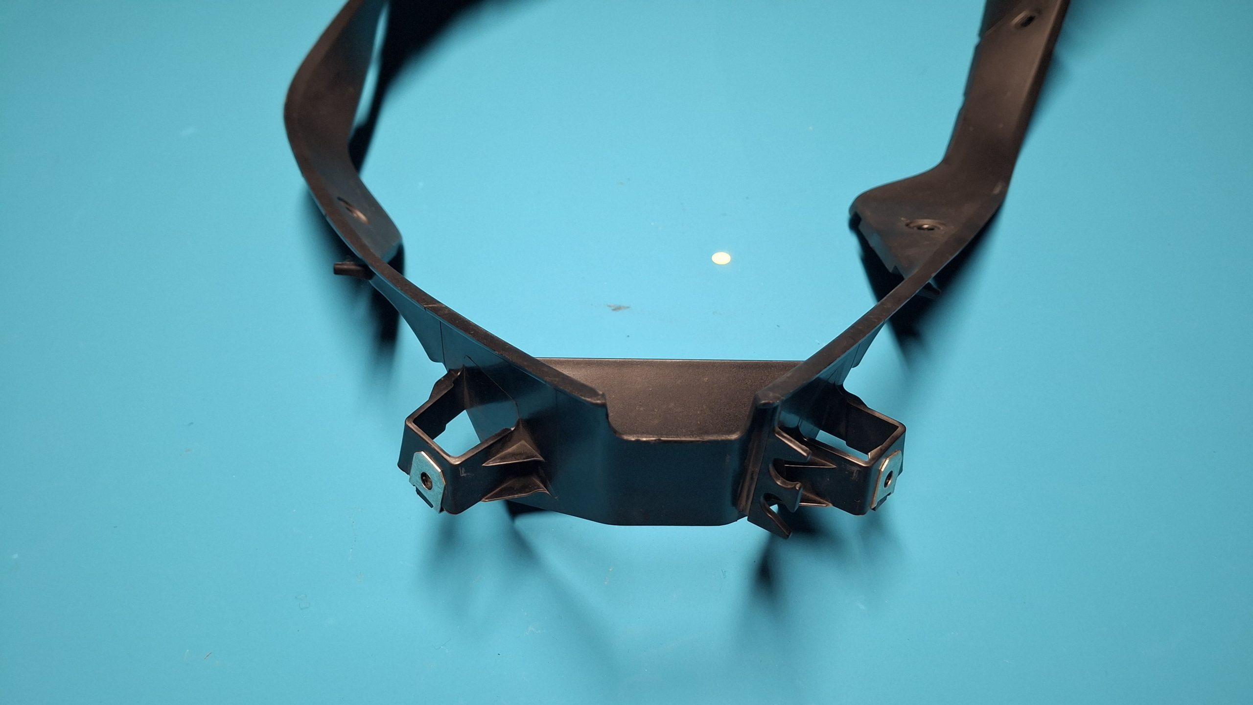 Kühlerverkleidung Bug Verkleidung Zuluftführung Kühler 2019-2024 Original 46638569799 – Bild 3