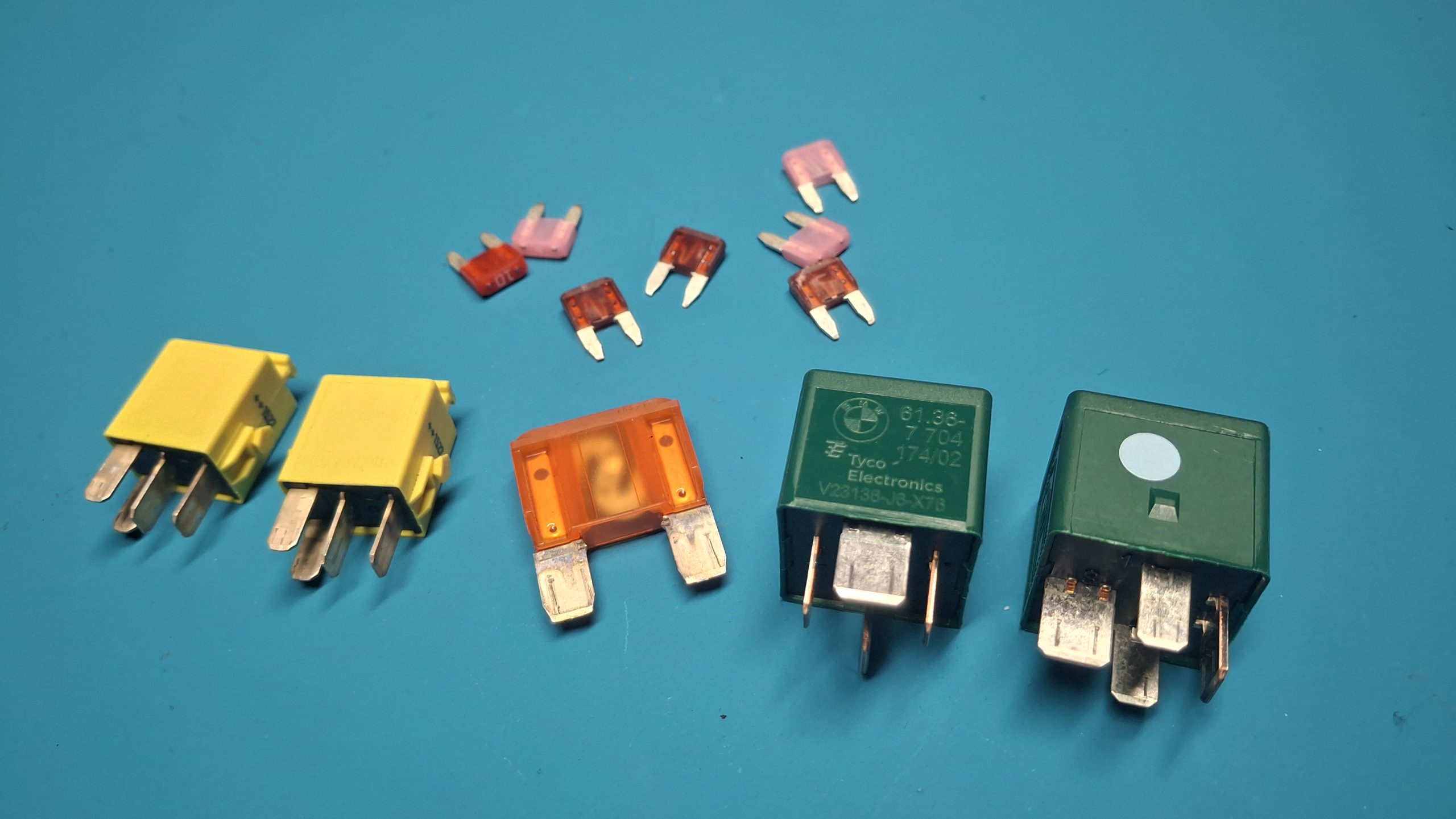 Original Sicherung Relais Minirelais Sicherungen 2009-2018, 61367704174, 61366902041, 61138367132 – Bild 2