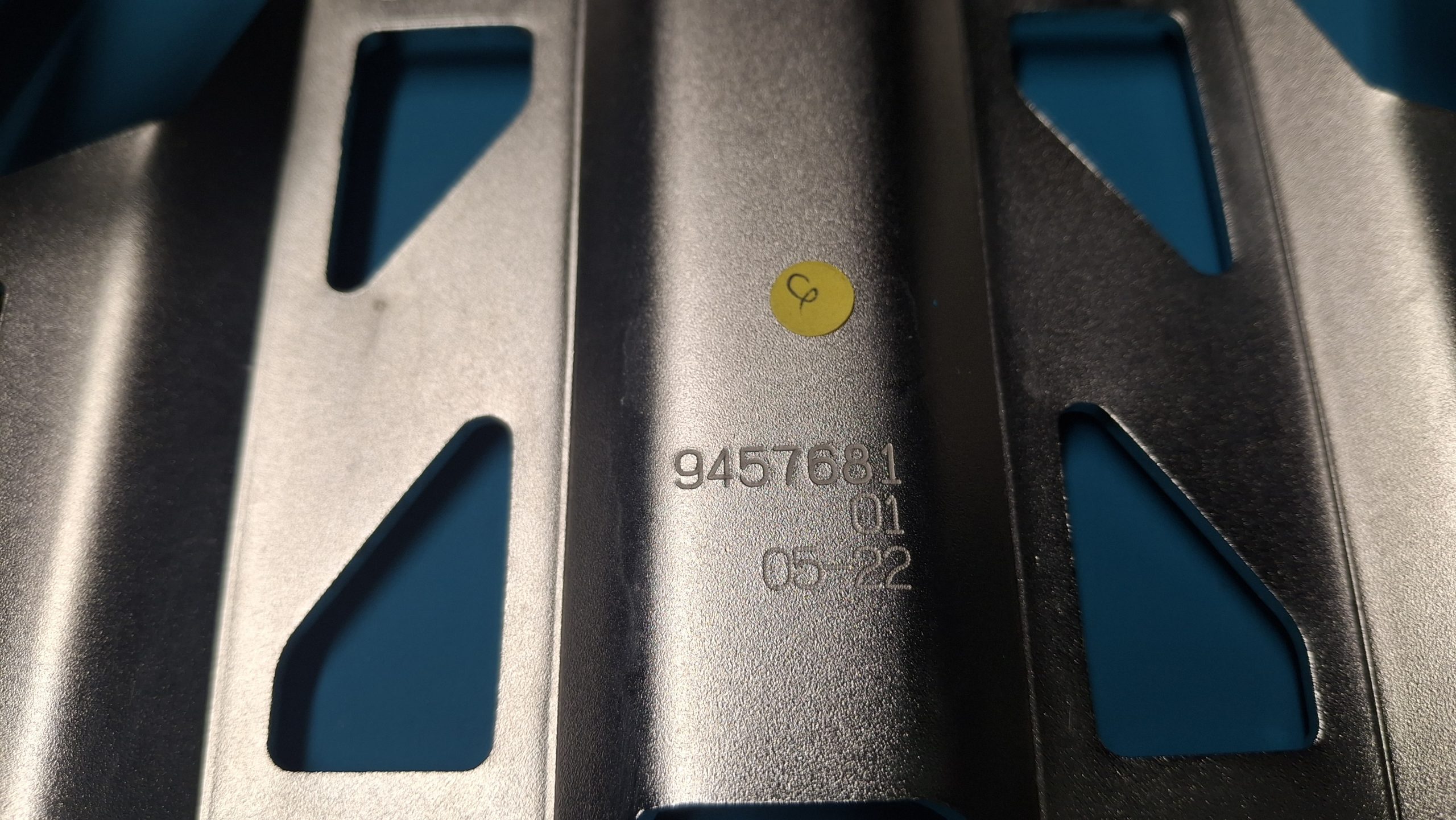 Gepäckbrücke Edelstahl Original 46549457681 – Bild 4