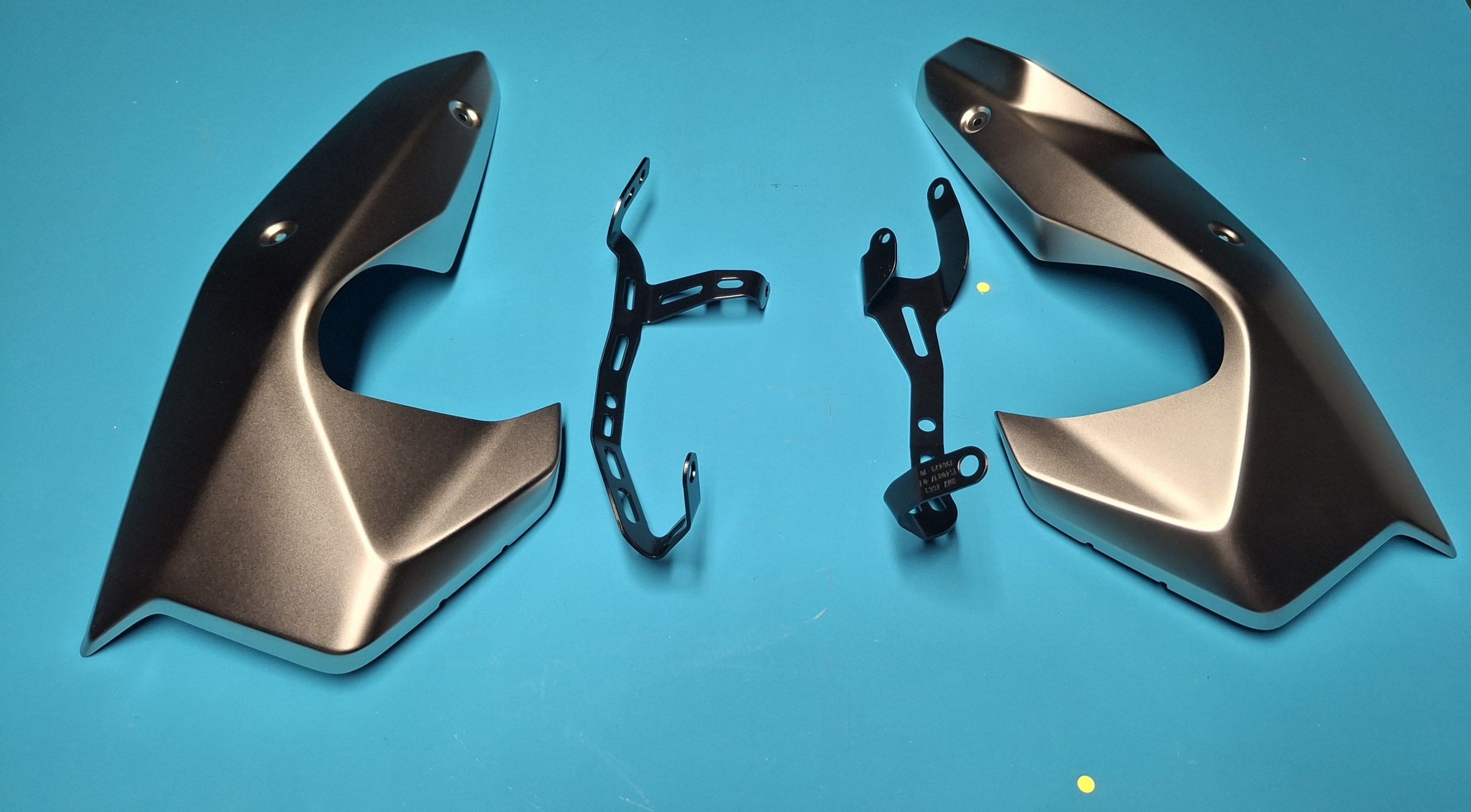 Motorspoiler Edelstahl links und rechts Original 46631540816, 46631540815 Neu