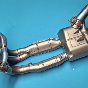 BMW M1000RR K66 Akrapovic Krümmer 2025, 18515A8E044