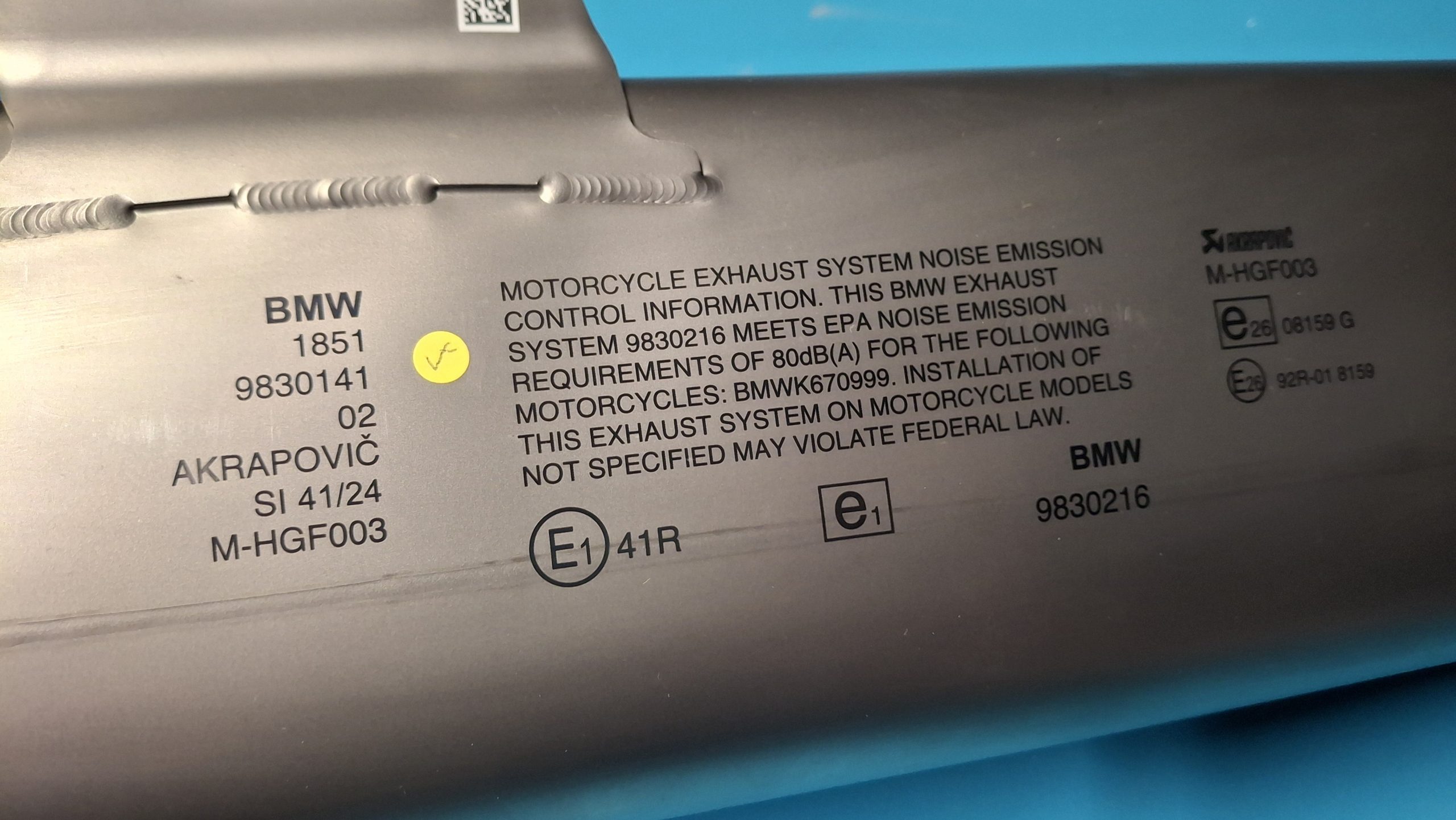 Akrapovic Sportschalldämpfer Auspuff 18519830141 – Bild 8