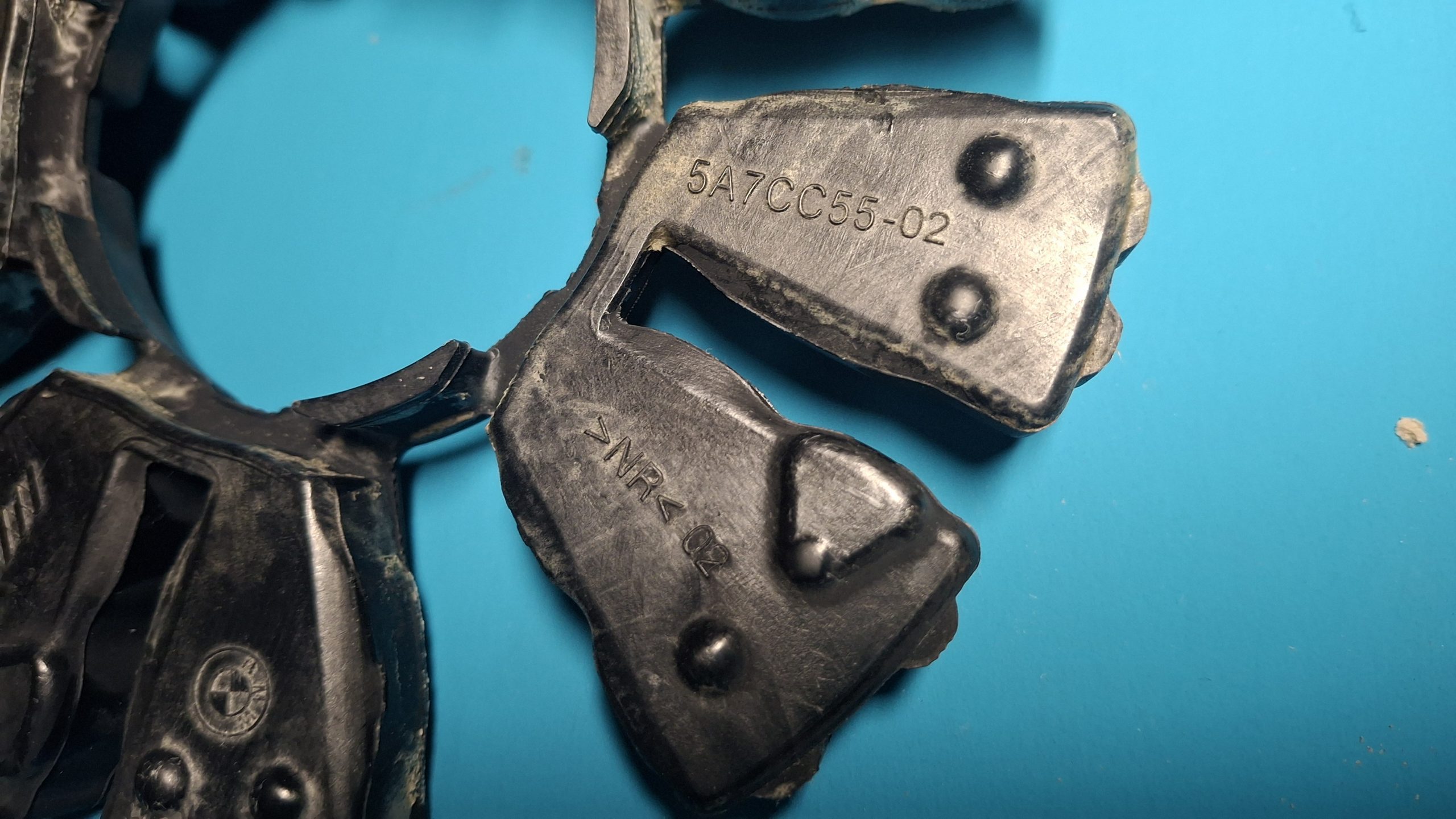 Rückdämpfer Kettenträger 2019-2025 Original 33815A7CC55 – Bild 3