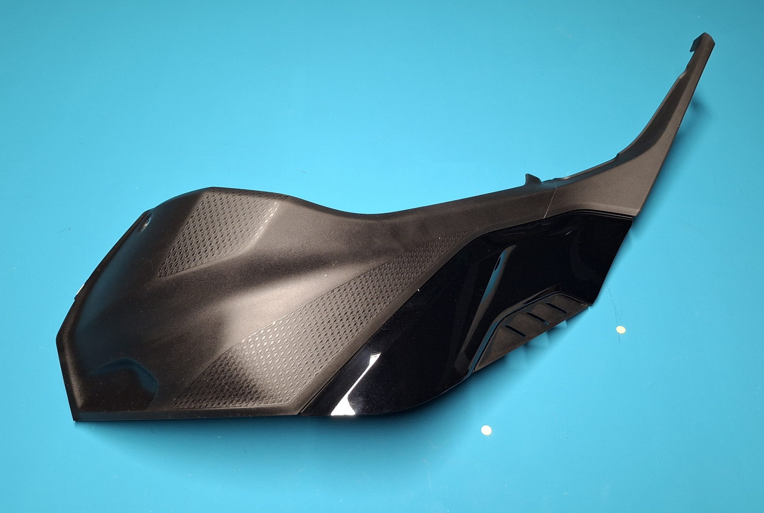 Tankverkleidung links Verkleidung Kraftstoffbehälter 2019-2025 Original 46631542681, 46638569771