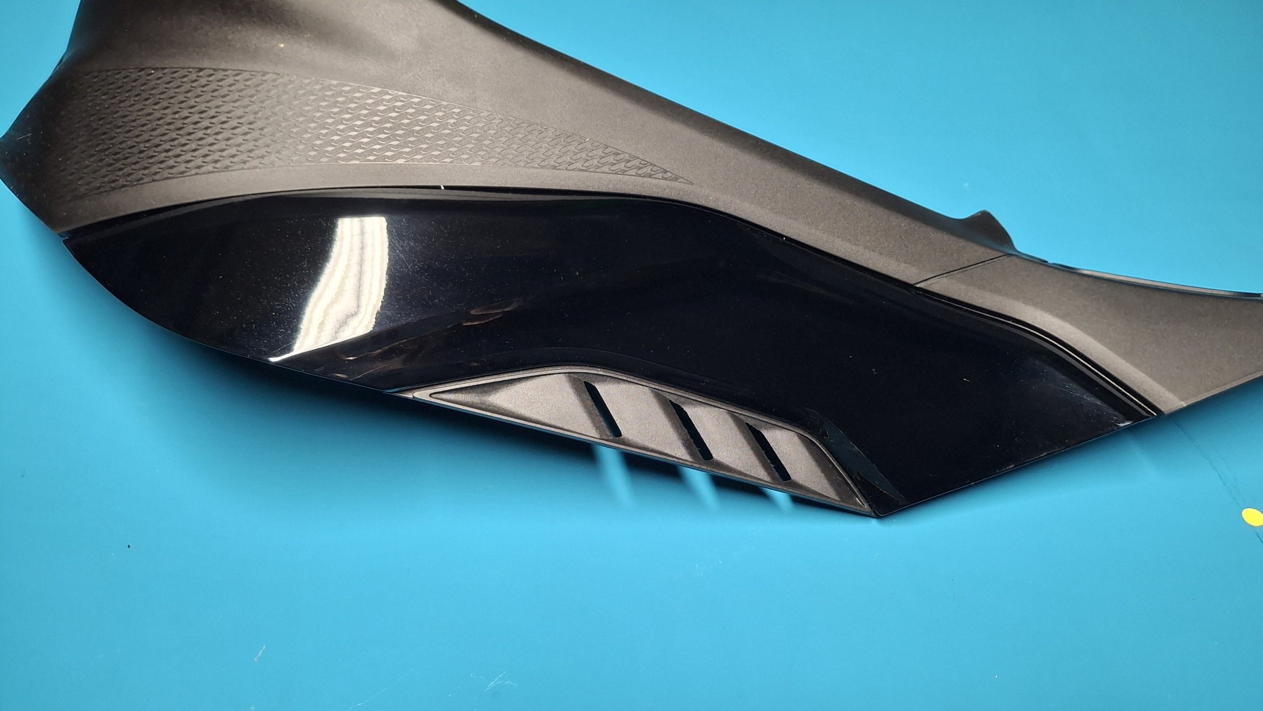 Tankverkleidung links Verkleidung Kraftstoffbehälter 2019-2025 Original 46631542681, 46638569771 – Bild 2