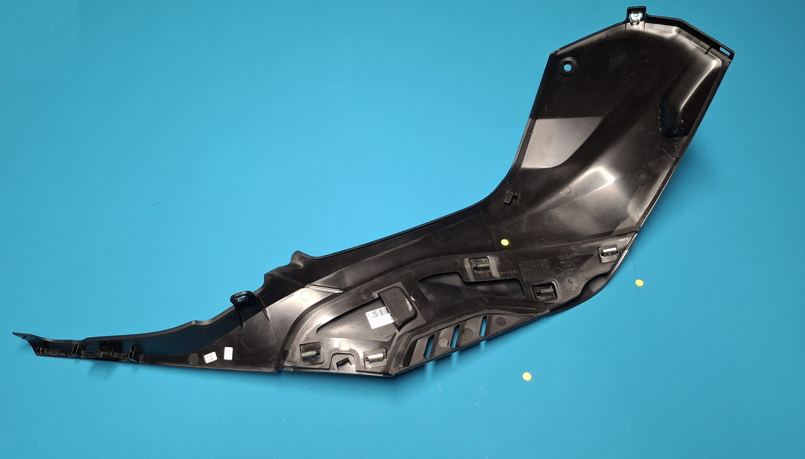 Tankverkleidung links Verkleidung Kraftstoffbehälter 2019-2025 Original 46631542681, 46638569771 – Bild 5