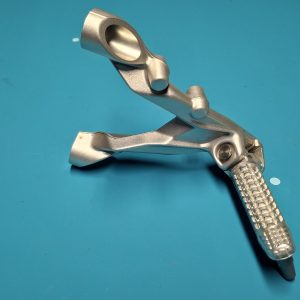 Fußraste links 2019-2025 Original 9457247, 46718568715, 46718361539