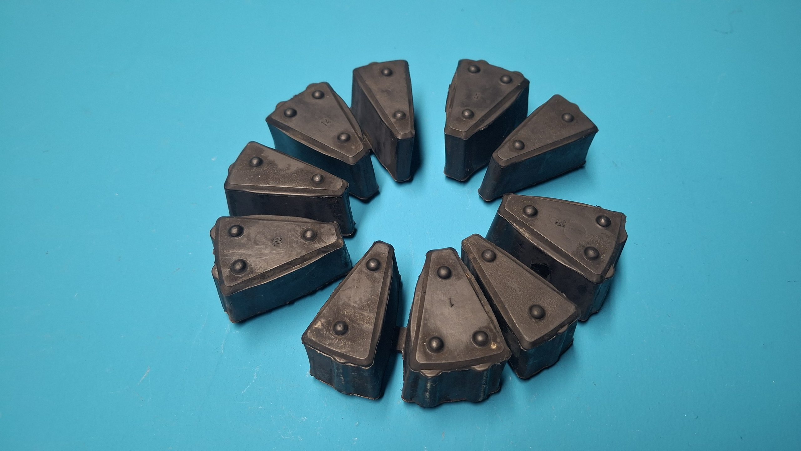 Rückdämpfer Kettenträger 2009-2018 Original 27717711762 – Bild 2