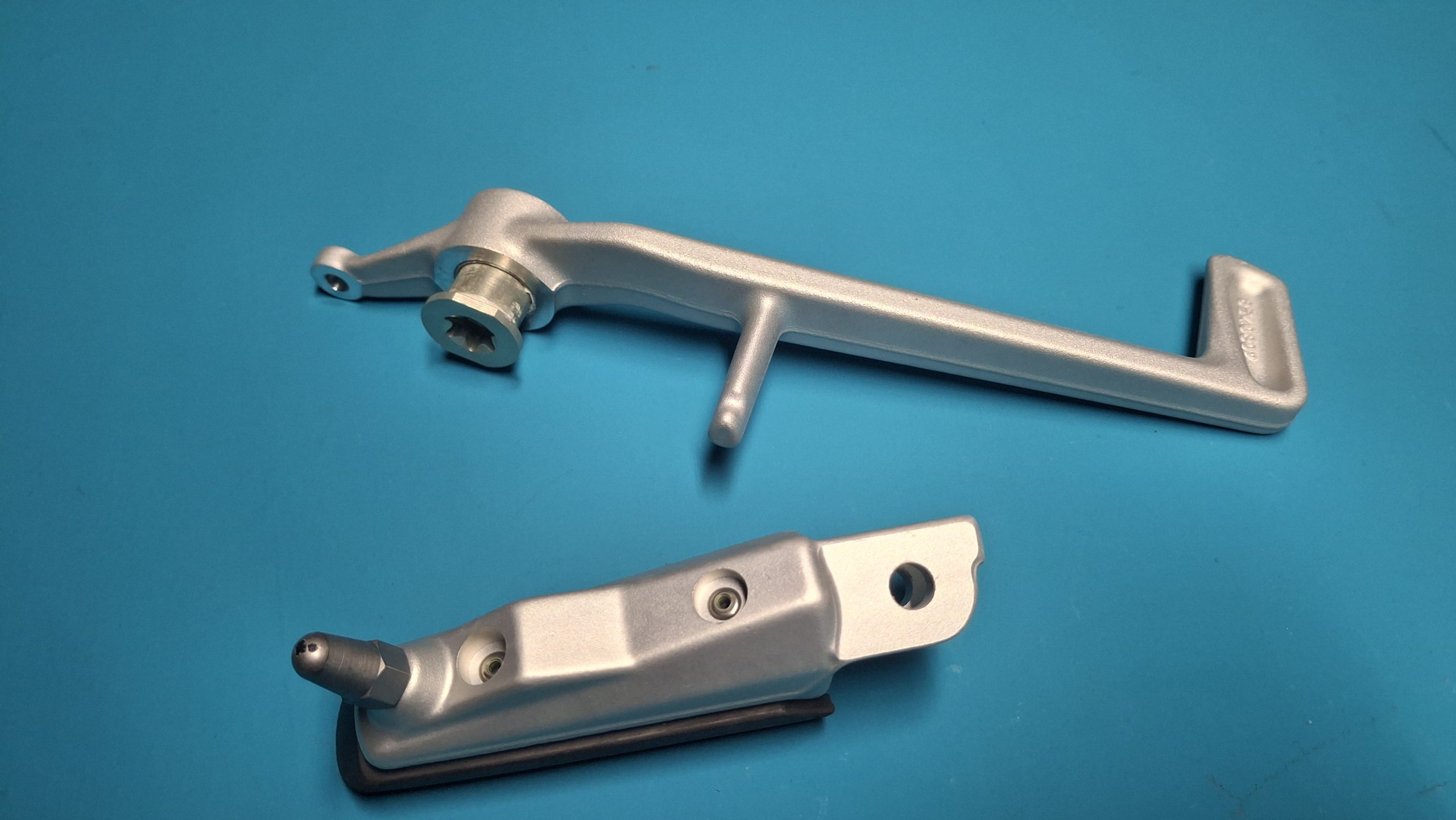 Fussbremshebel mit Fussraste rechts Original 35218548041, 46717700914 Neu – Bild 2