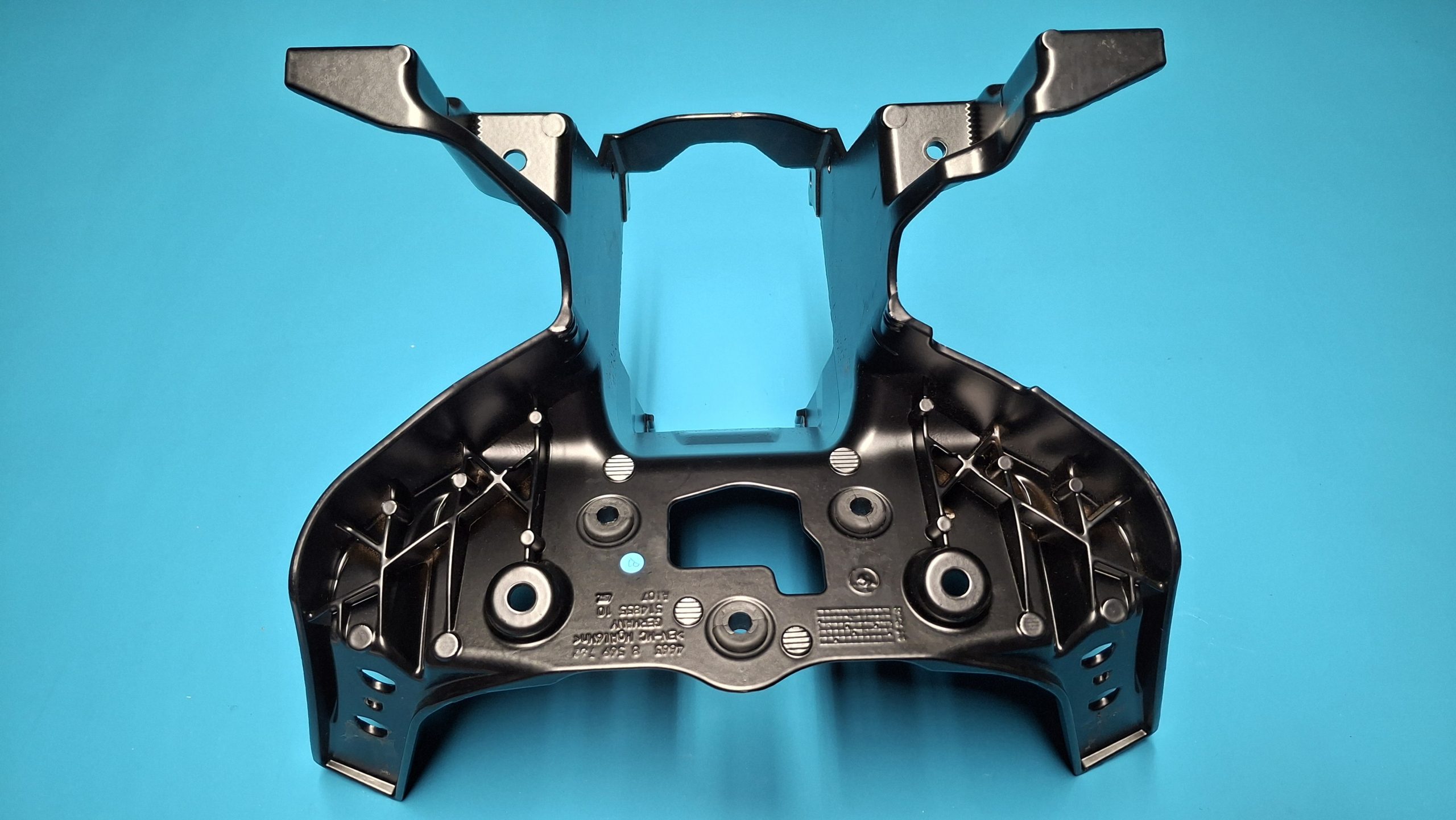 Verkleidungshalter Geweih Frontträger Original 46638569762 – Bild 3