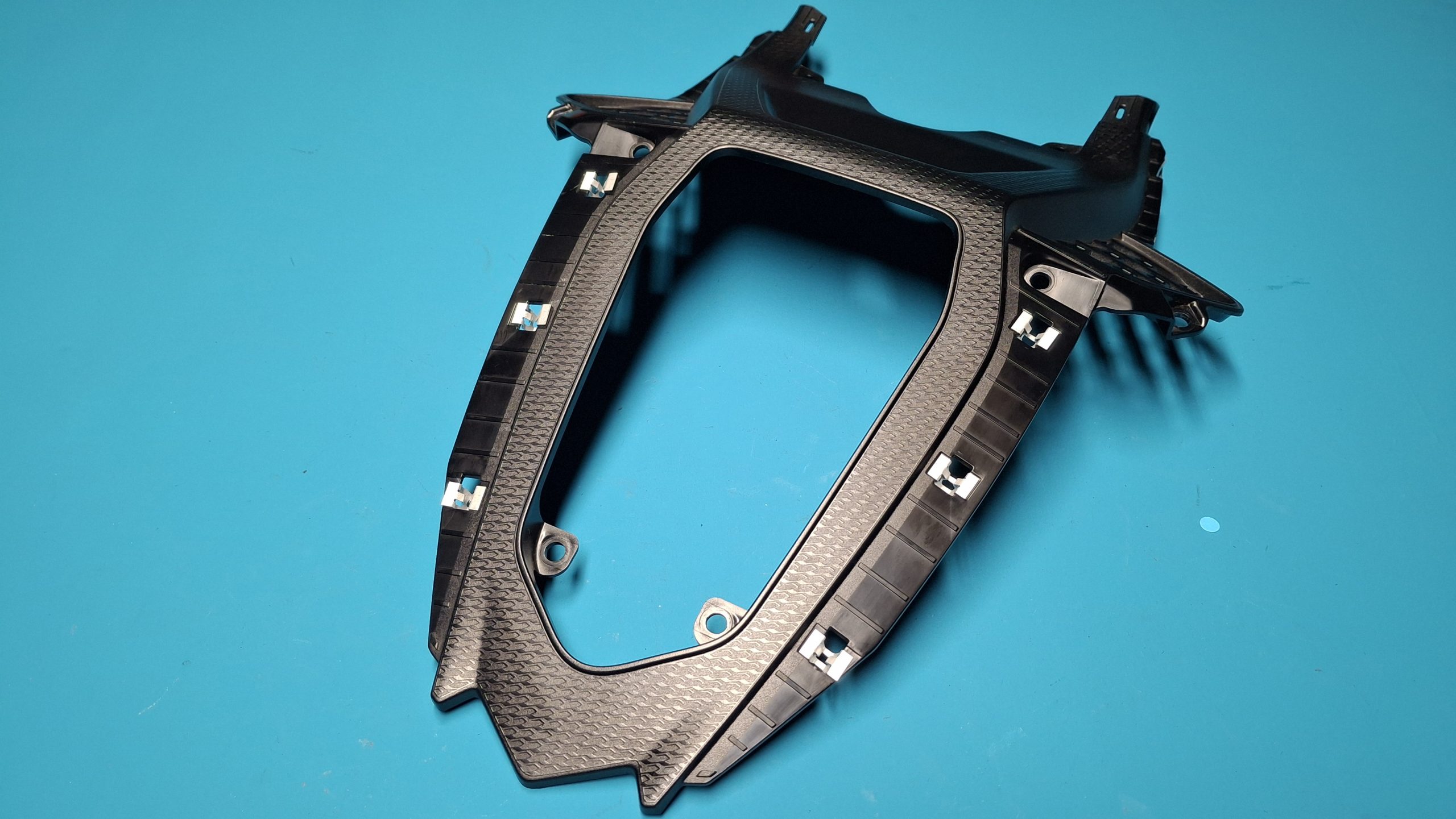 Heckverkleidung oben Heckteil 2019-2022 Original 46628569779 – Bild 2