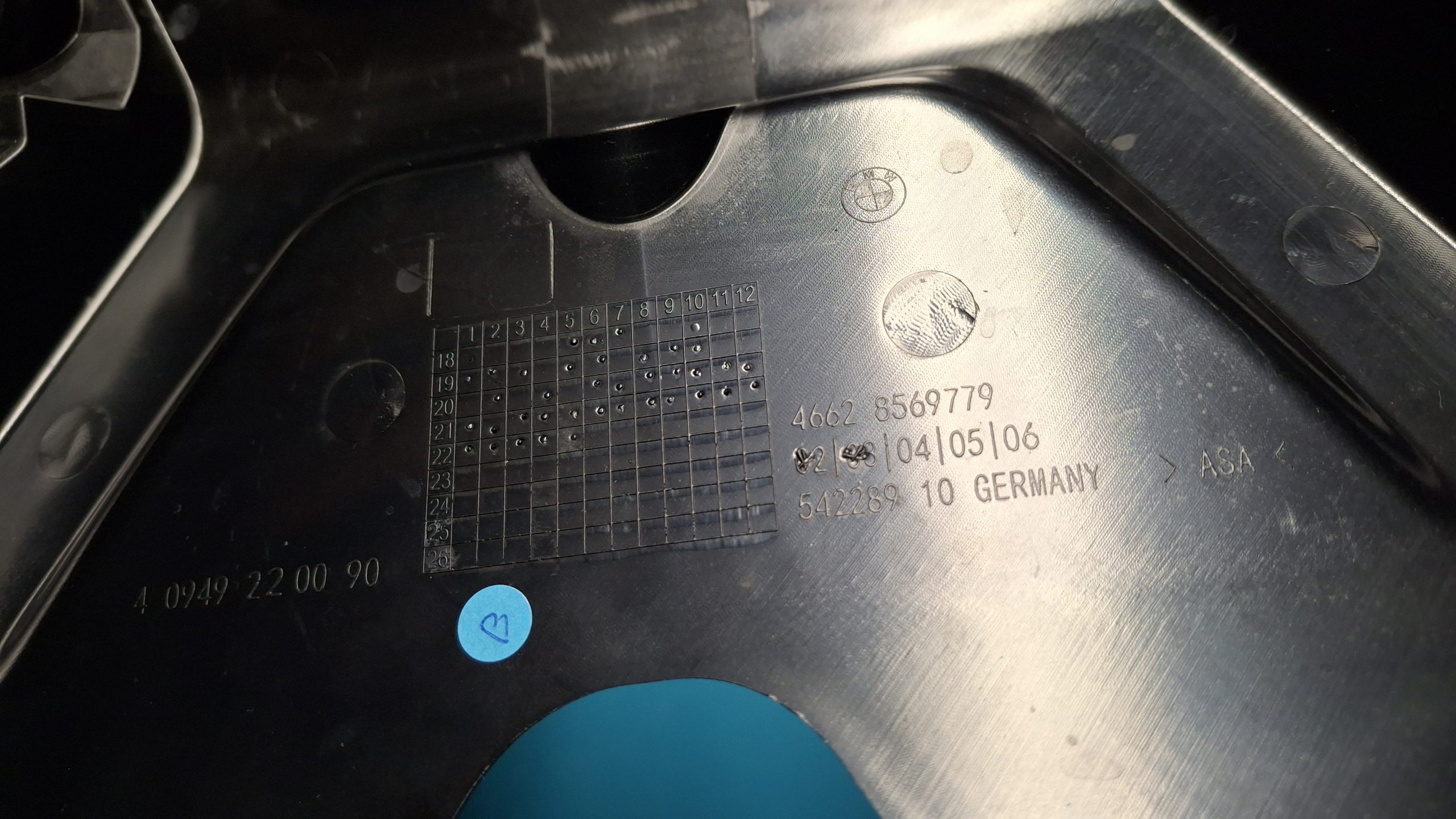 Heckverkleidung oben Heckteil 2019-2022 Original 46628569779 – Bild 4