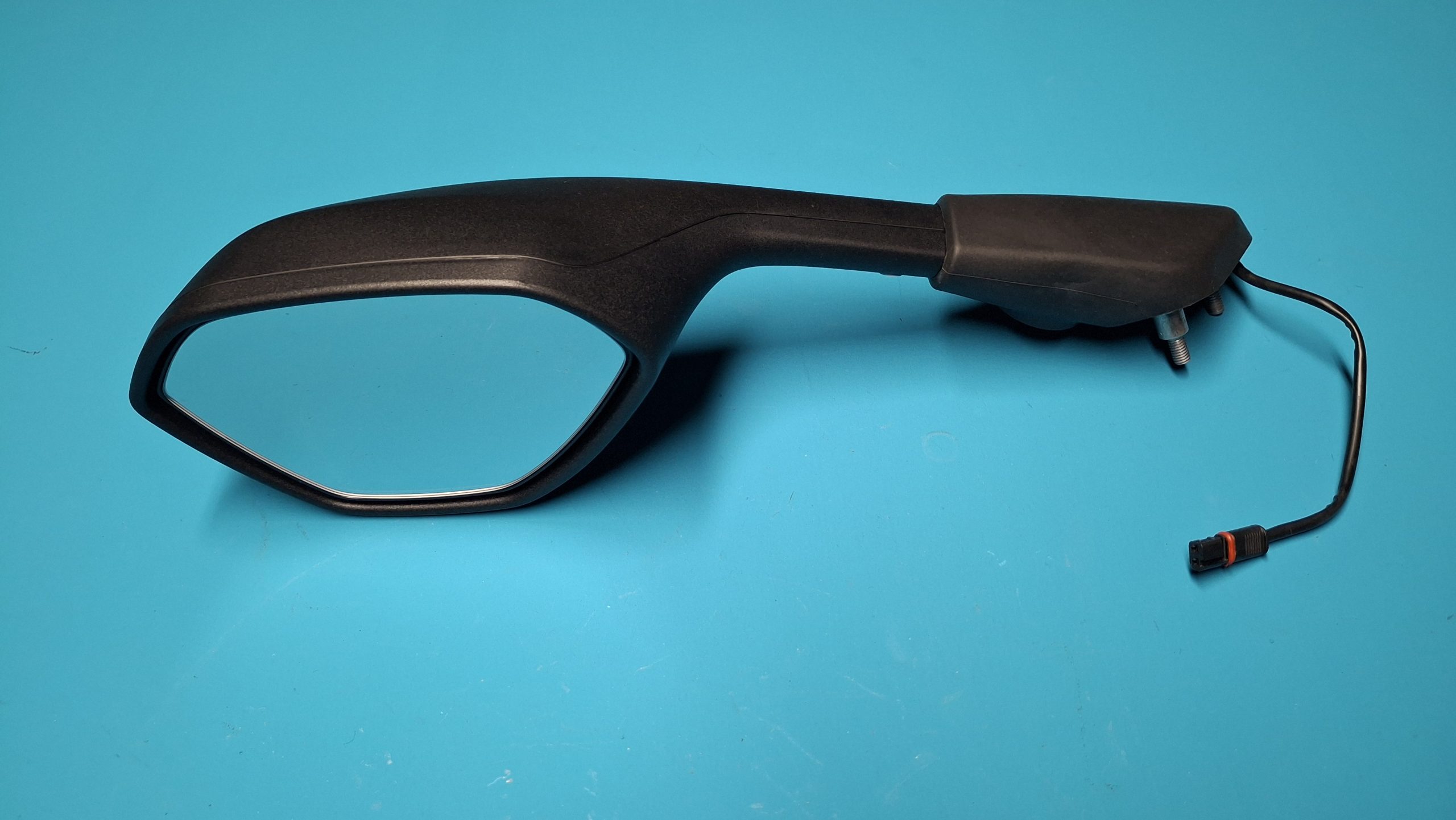 Spiegel links 2019-2025 Original 51167924985