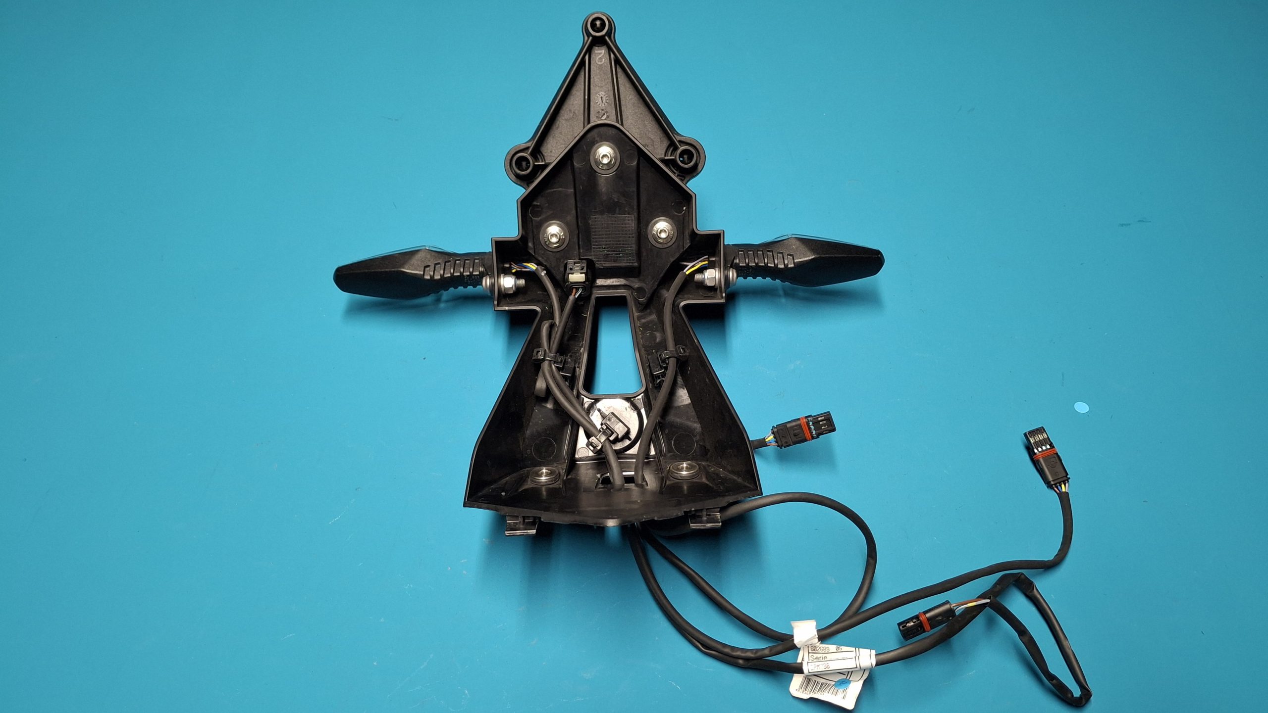 Kennzeichenhalter Kennzeichenträger 2019-2022 Original 46628389030 – Bild 4