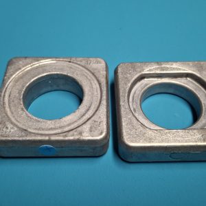 Kettenspanner links und Kettenspanner rechts Achse Radachse hinten Original 33358537539, 33358537540