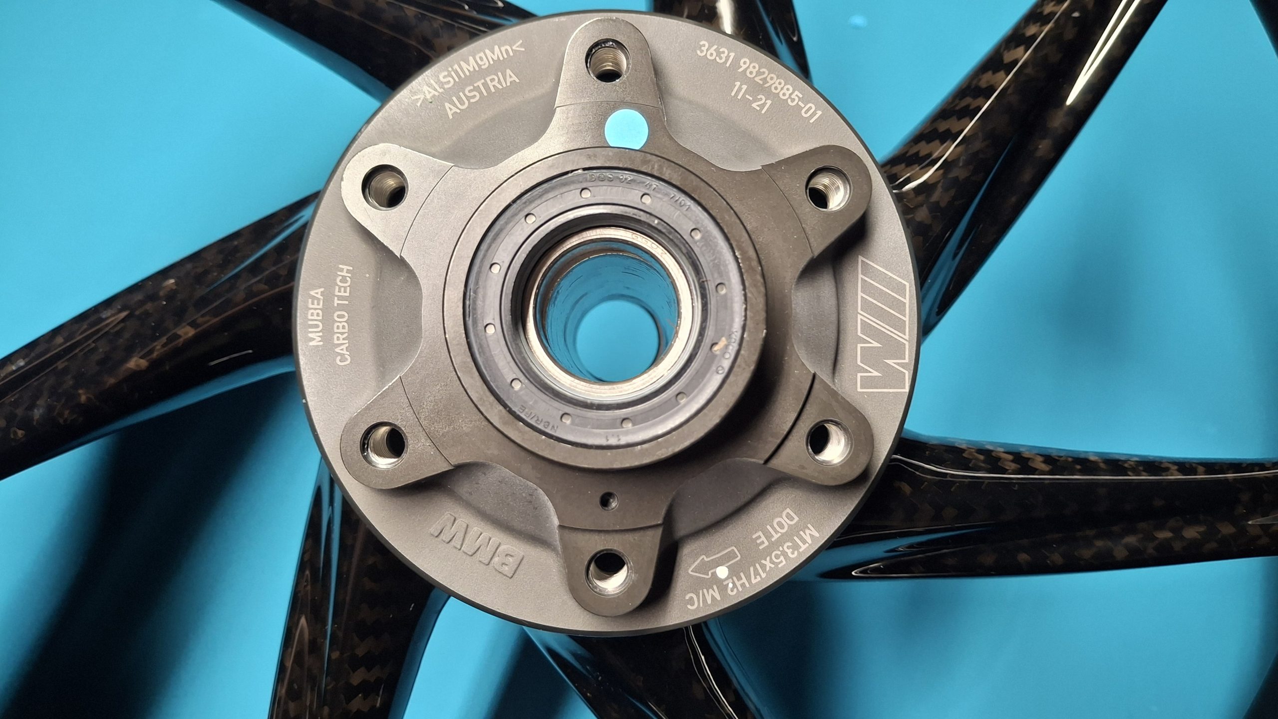 Carbon Felge vorne Vorderrad 2019-2025 Original 36317108158 – Bild 7