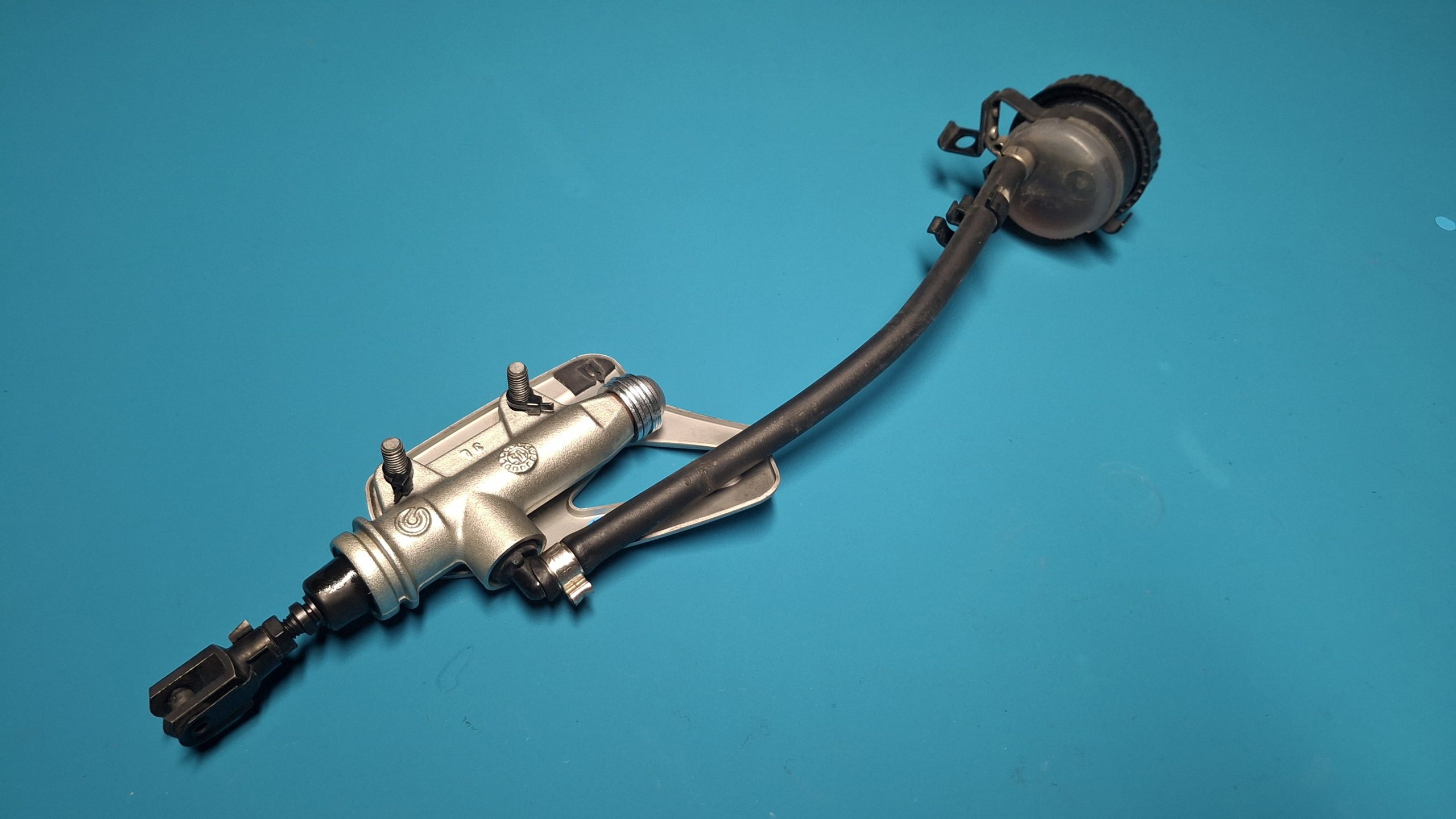 Bremspumpe hinten Hauptbremszylinder Original 34318529423 – Bild 2