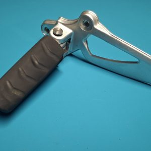 Fußraste links Original 7728899, 46717728691, 46717700913