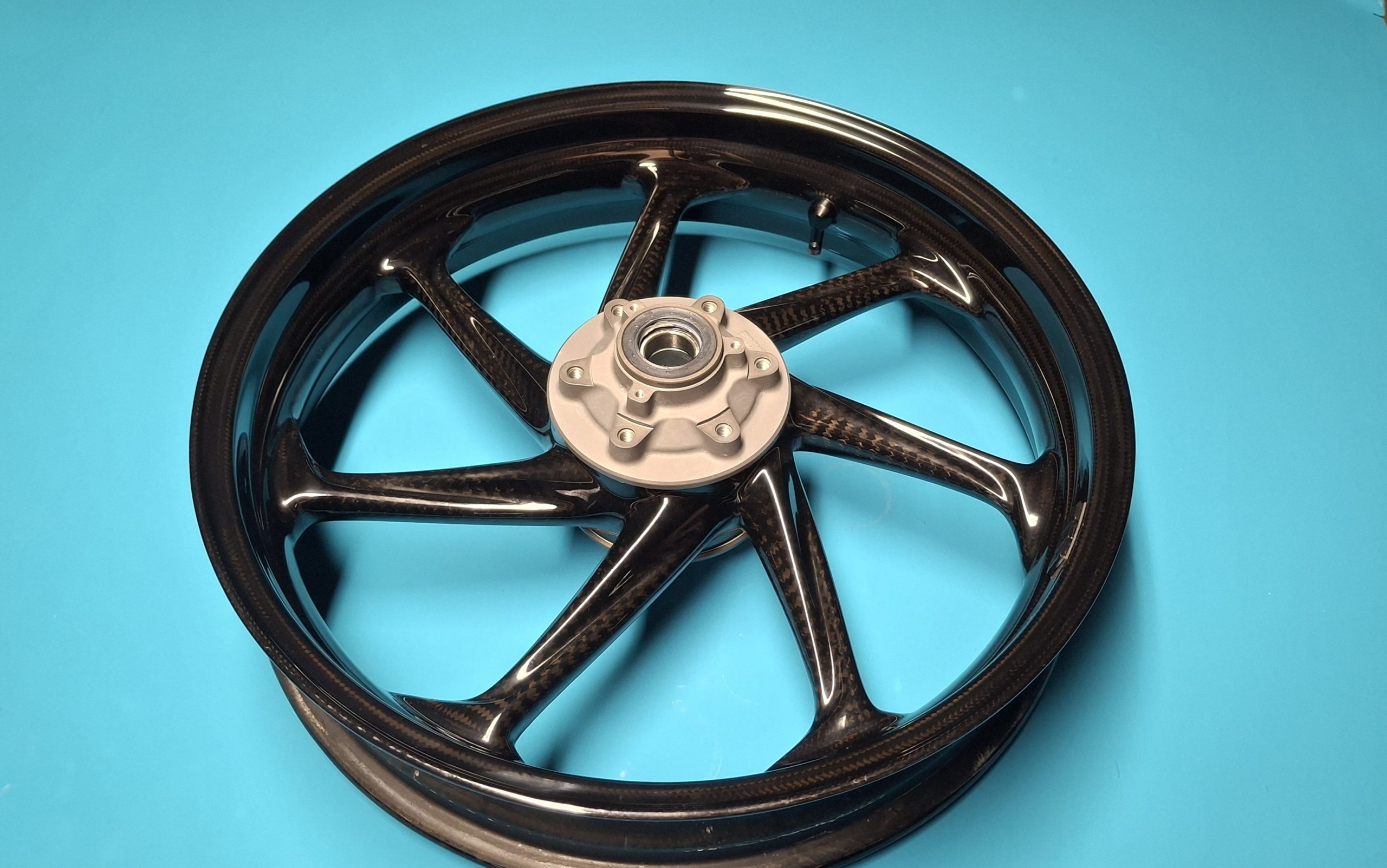 Carbon Felge vorne Vorderrad 2019-2025 Original 36317108158 – Bild 5