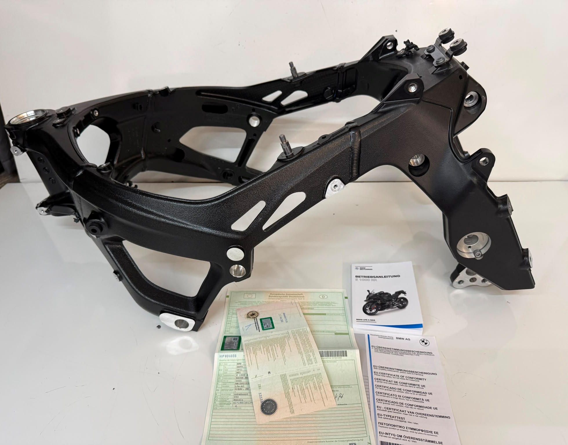 BMW S1000RR K67 Rahmen mit Brief Fahrzeugbrief, Schloßsatz – Bild 3