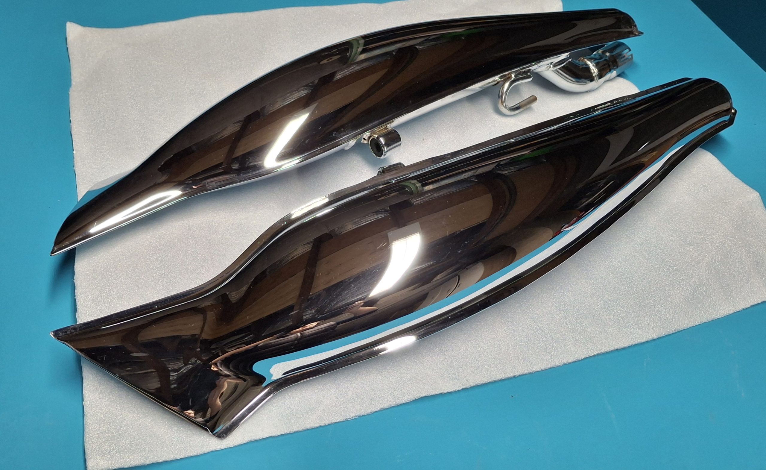 BMW R18 K34 Auspuff Schalldämpfer Chrom Original 18519443983, 18519443984
