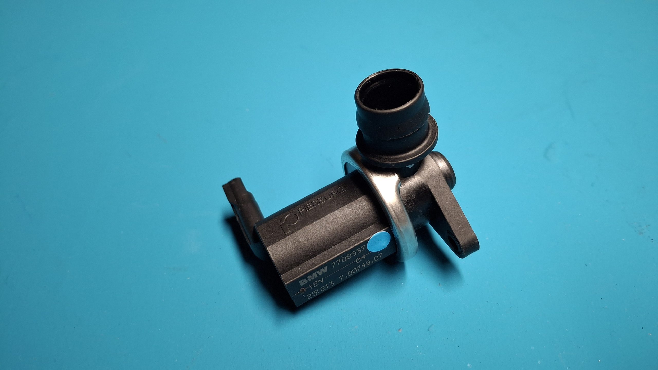 Schaltventil Sekundärluftsystem Airbox Original 11737708937